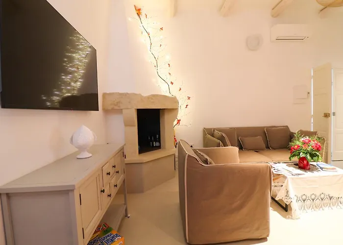 Bacchus Luxury Historic Center, Jacuzzi & Parking 度假居