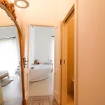 Bacchus Luxury Historic Center, Jacuzzi & Parking Nyaraló *