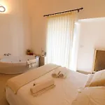 Bacchus Luxury Historic Center, Jacuzzi & Parking Otranto