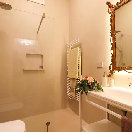 Bacchus Luxury Historic Center, Jacuzzi & Parking 度假居 奥特朗托