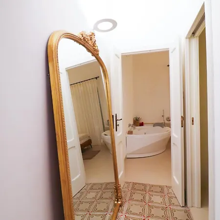 Bacchus Luxury Historic Center, Jacuzzi & Parking *