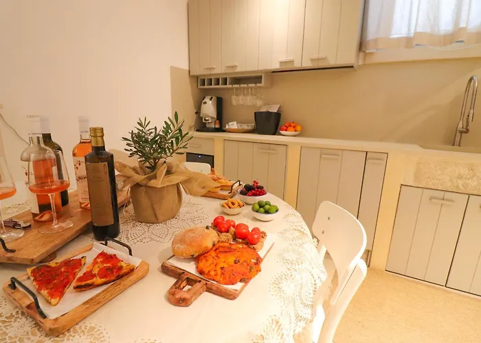 Bacchus Luxury Historic Center, Jacuzzi & Parking Tatil Evi